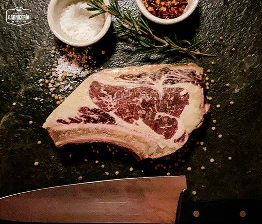 Rib Eye a la Parrilla con Costra de Sal de Mar y Romero