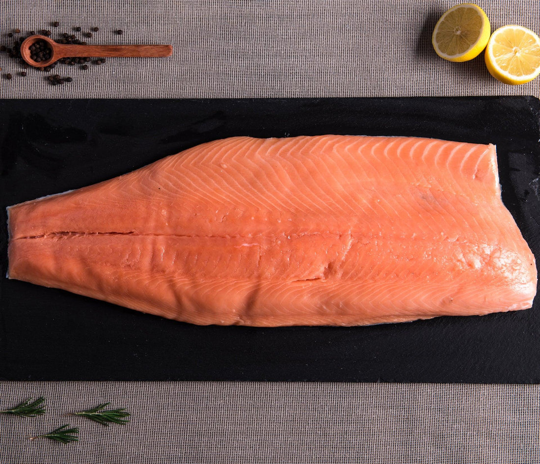 Salmón en Papillote con Vegetales y Hierbas