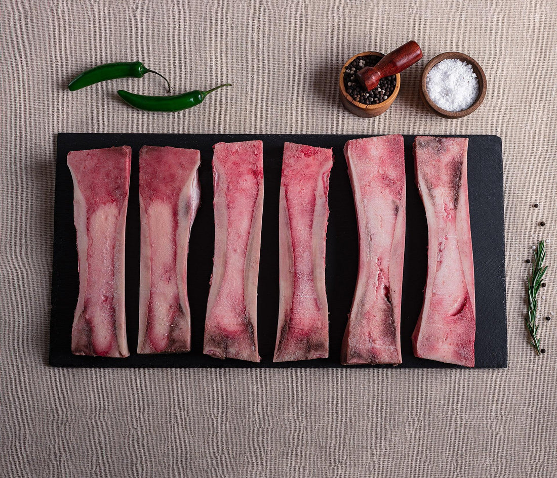 Tuétano Asado con Pan Tostado y Sal de Mar