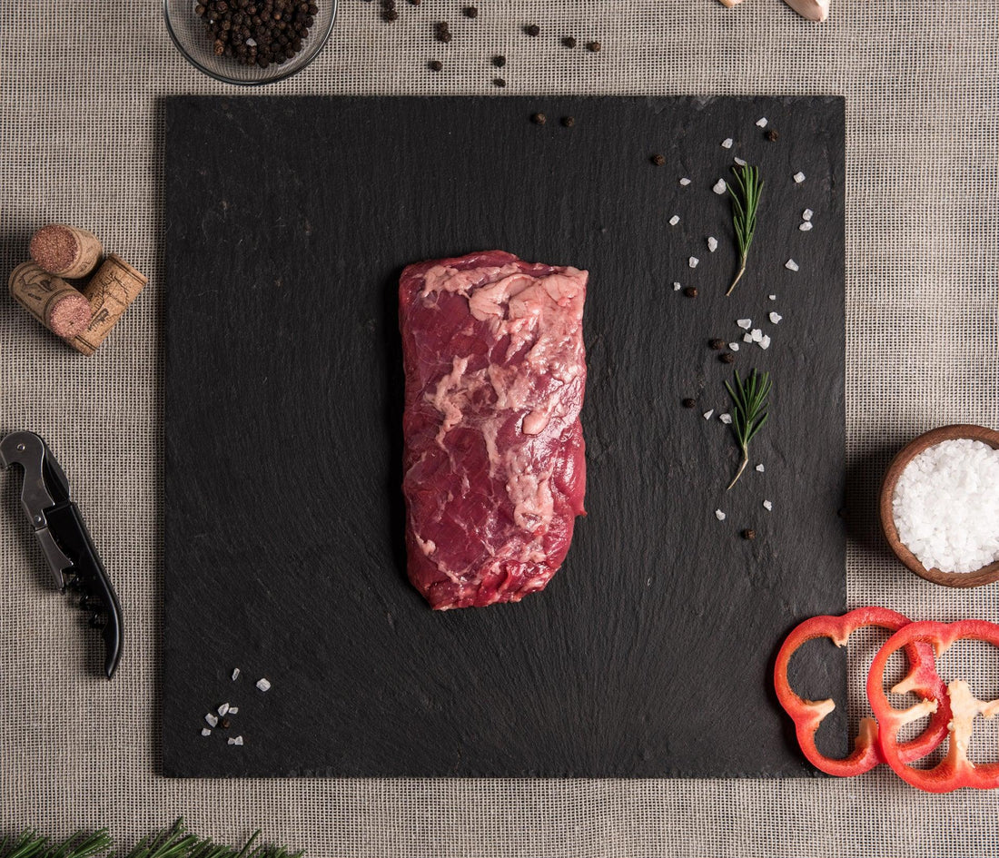 Vacío en Tiras Salteado con Salsa Criolla