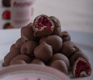 FRAMBUESAS CONGELADAS FRANUÍ CHOCOLATE BLANCO Y AMARGO 150 GR. - La Carniceria Virtual